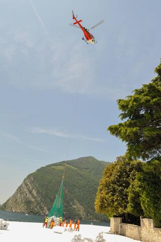 Trasporto_feltro_The_Floating_Piers_18.jpg